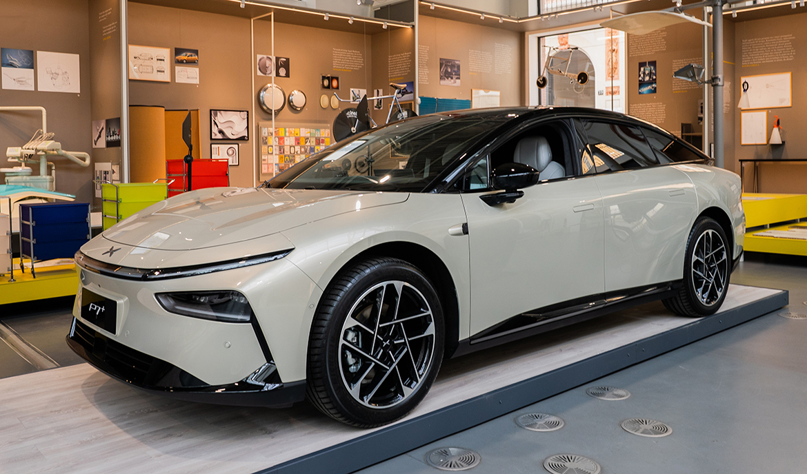 xpeng car